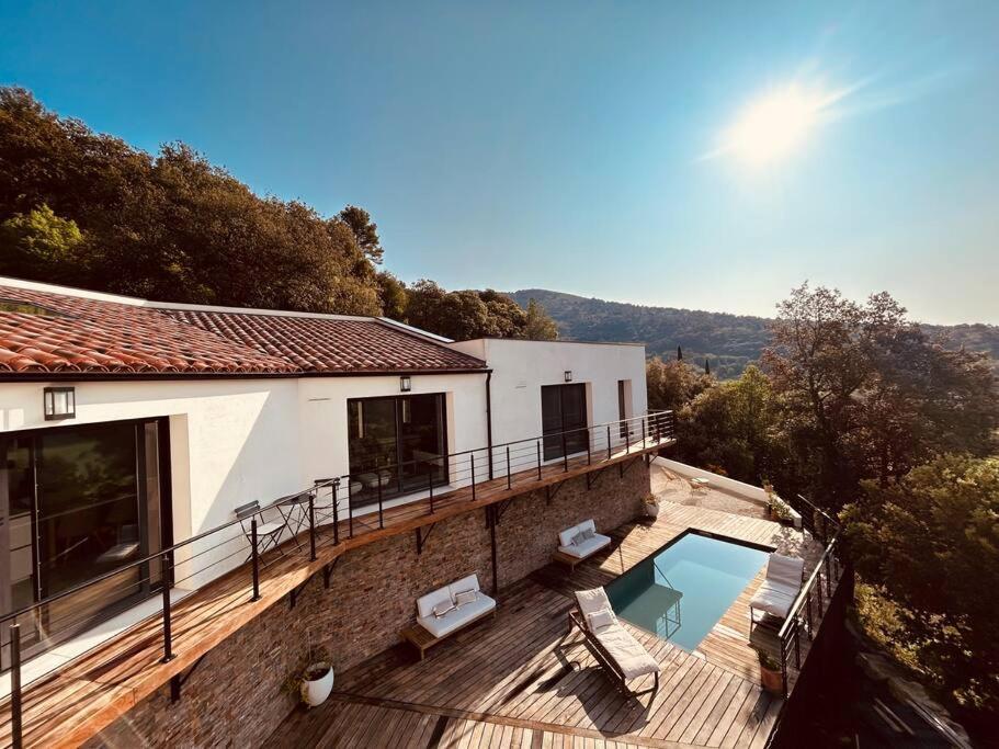 Belle Maison Contemporaine Ampus Exteriér fotografie