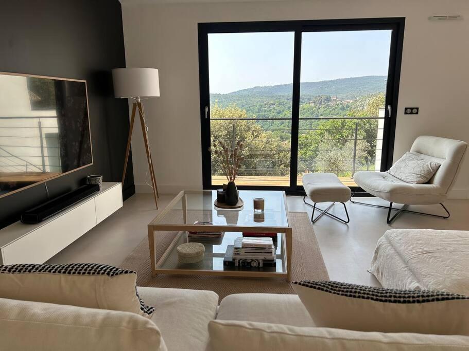 Belle Maison Contemporaine Ampus Exteriér fotografie