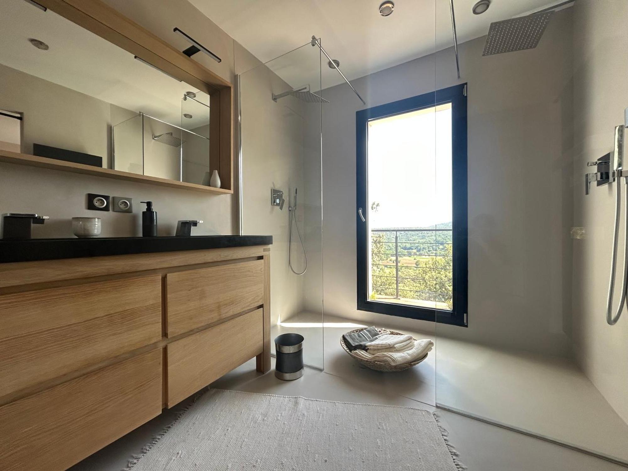 Belle Maison Contemporaine Ampus Exteriér fotografie