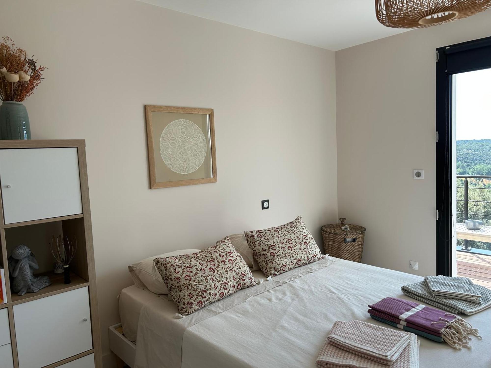 Belle Maison Contemporaine Ampus Exteriér fotografie